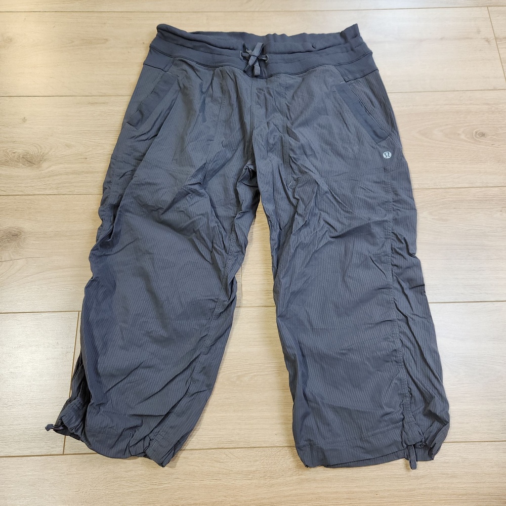 Lululemon Dance Studio Crop II Pants Womens 8 Gray Striped Drawstring Pockets